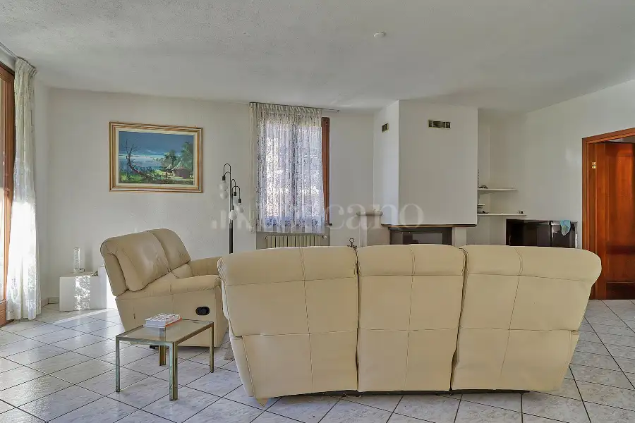 Villa in vendita di 320 mq a €485.000 (rif. 52/2026)