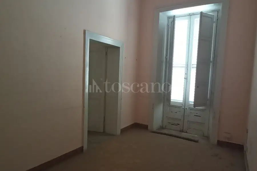 Casa in affitto di 267 mq a €1.350 (rif. 22/2026)
