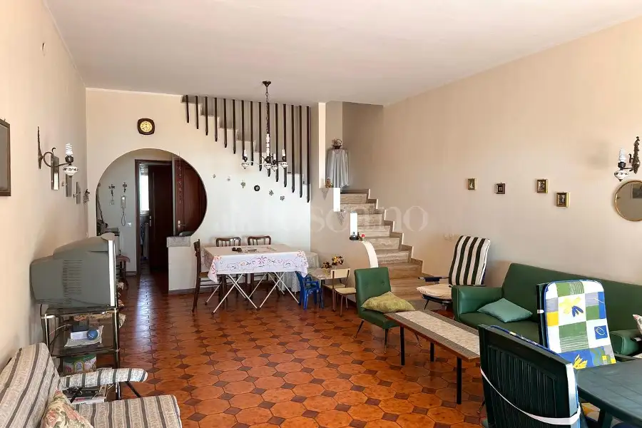 Villino a Schiera in vendita di 200 mq a €249.000 (rif. 144/2026)