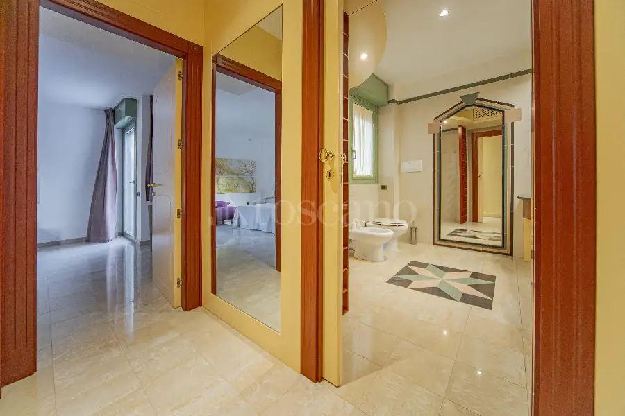 Villa in vendita di 500 mq a €990.000 (rif. 100/2025)