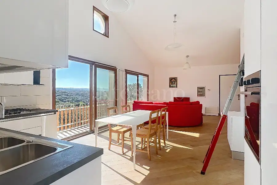 Villa in vendita di 630 mq a €670.000 (rif. 195/2025)