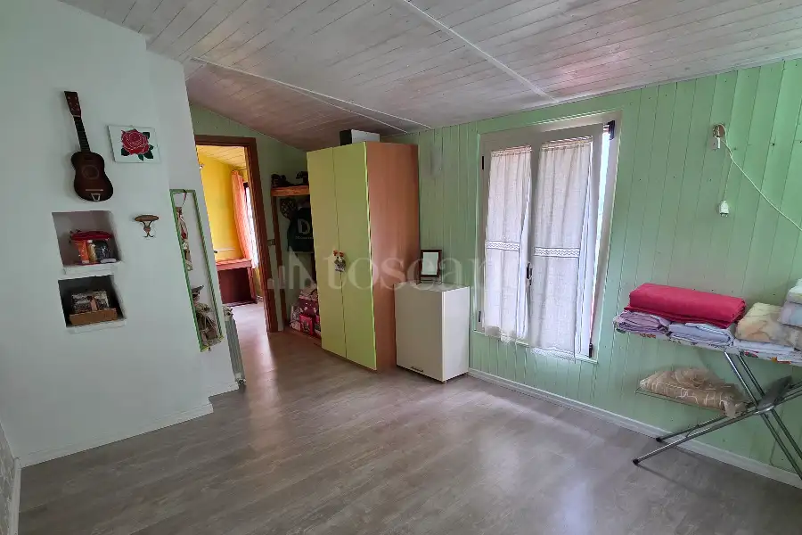 Casa Indipendente in vendita di 330 mq a €110.000 (rif. 35/2025)