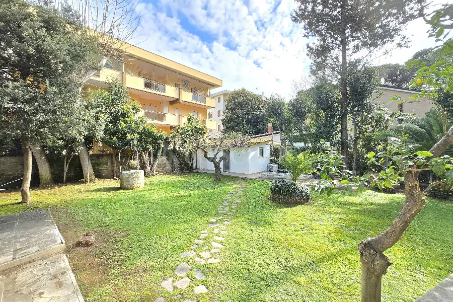 Casa Indipendente in vendita di 130 mq a €699.000 (rif. 5/2026)