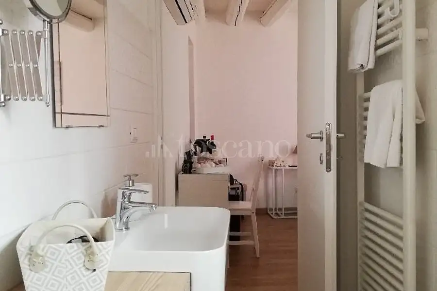 Casa Indipendente in vendita di 225 mq a €760.000 (rif. 20/2025)