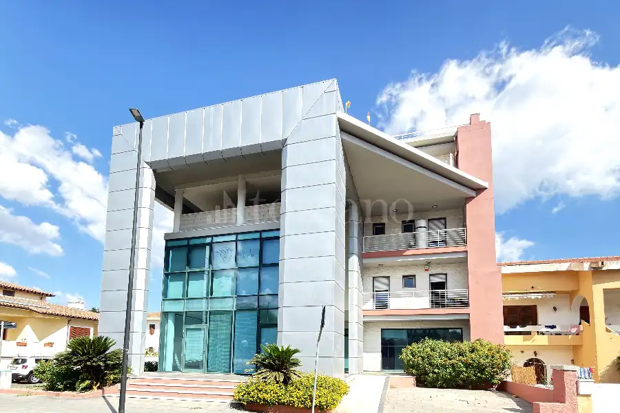 Ufficio in vendita di 175 mq a €395.000 (rif. 36/2026)