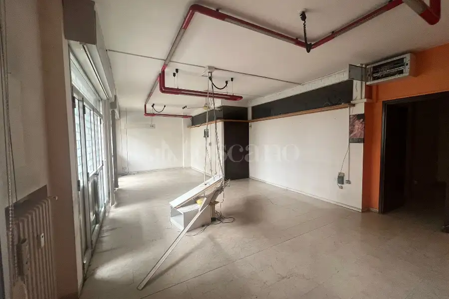 Negozio in vendita di 158 mq a €129.000 (rif. 5/2026)