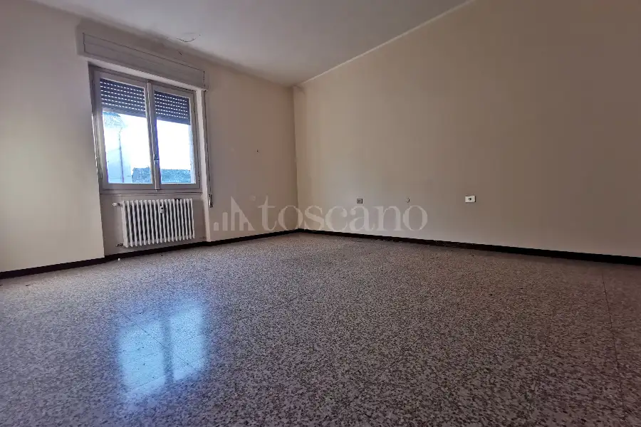 Palazzo in vendita di 510 mq a €240.000 (rif. 39/2026)