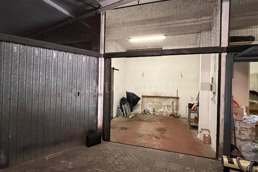 Box in vendita di 15 mq a €29.000 (rif. 21/2026)