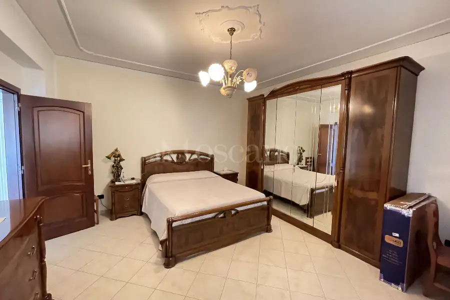Casa Indipendente in vendita di 382 mq a €450.000 (rif. 2/2026)