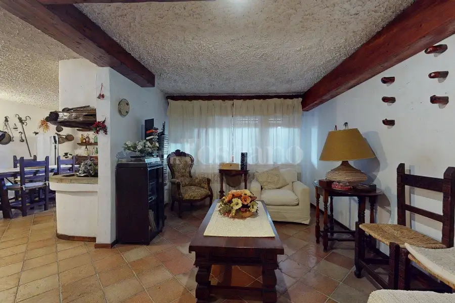 Villa Bifamiliare in vendita di 210 mq a €355.000 (rif. 12/2026)