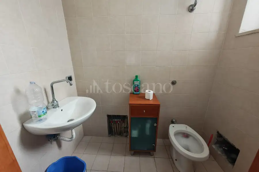 Magazzino in vendita di 368 mq a €210.000 (rif. 47/2026)