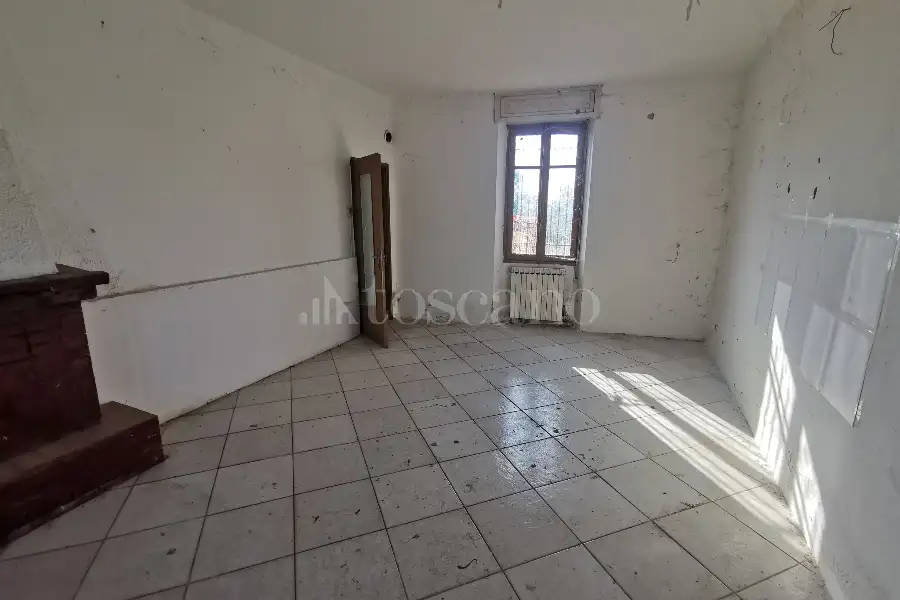 Casa Indipendente in vendita di 500 mq a €65.000 (rif. 27/2026)