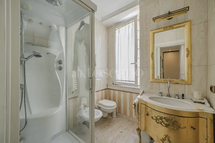 Villa in vendita di 210 mq a €980.000 (rif. 50/2026)