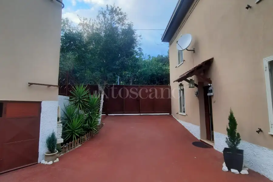 Casa Indipendente in vendita di 225 mq a €155.000 (rif. 2/2026)