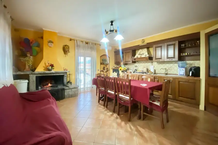 Casa in vendita di 171 mq a €176.000 (rif. 15/2025)