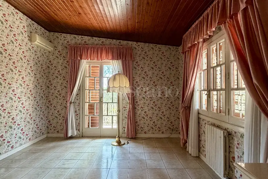 Villa in vendita di 653 mq a €1.180.000 (rif. 98/2026)