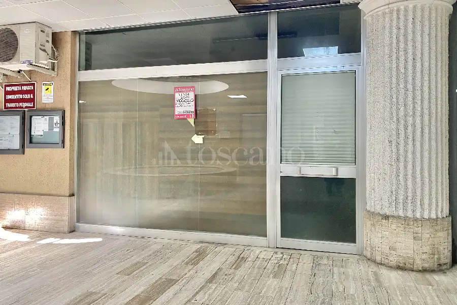 Negozio in vendita di 95 mq a €64.000 (rif. 26/2026)