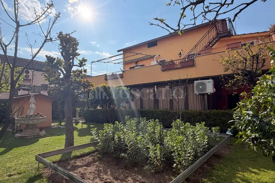 Casa in vendita di 290 mq a €849.000 (rif. 23/2026)