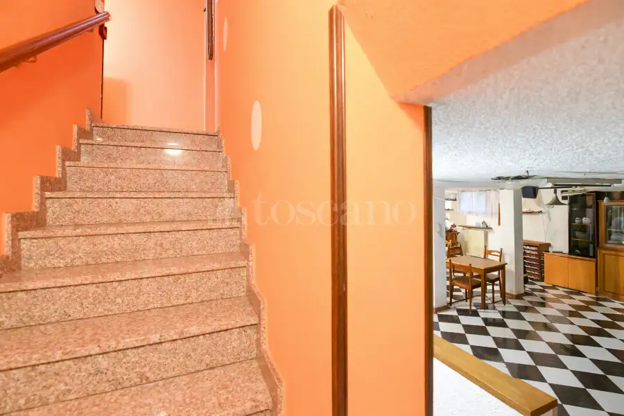 Villa in vendita di 300 mq a €390.000 (rif. 4/2026)