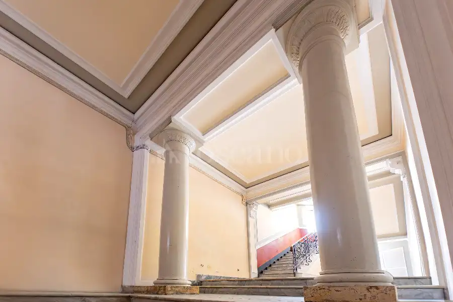 Casa in vendita di 340 mq a €790.000 (rif. 9/2025)