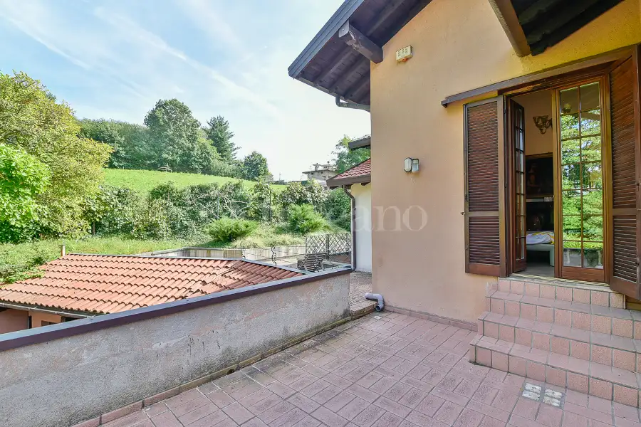 Villa in vendita di 320 mq a €630.000 (rif. 53/2026)