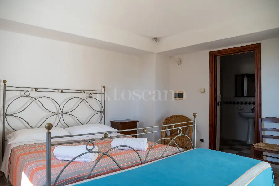 Villa in vendita di 1.500 mq a €2.200.000 (rif. 19/2025)