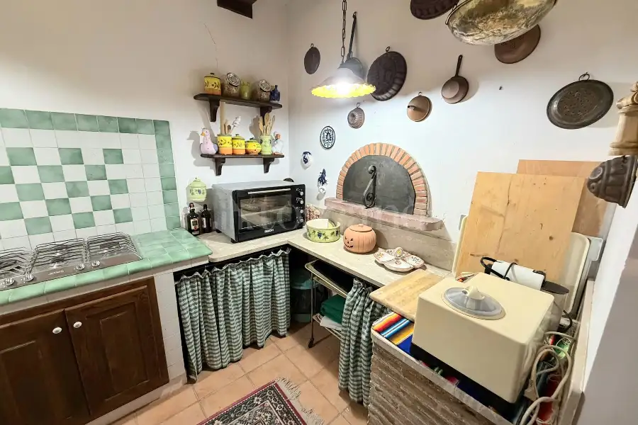 Villa Bifamiliare in vendita di 400 mq a €829.000 (rif. 33/2026)