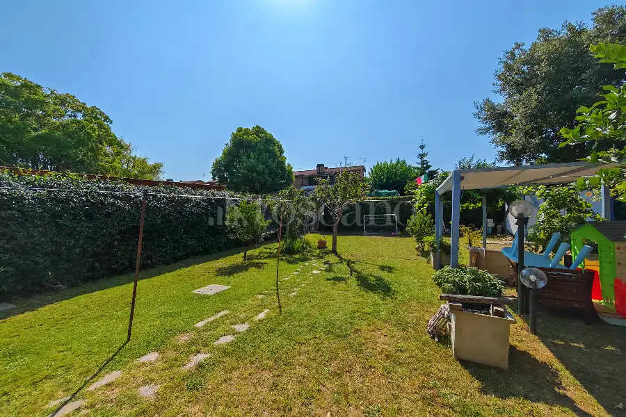 Villa in vendita di 240 mq a €695.000 (rif. 25/2025)