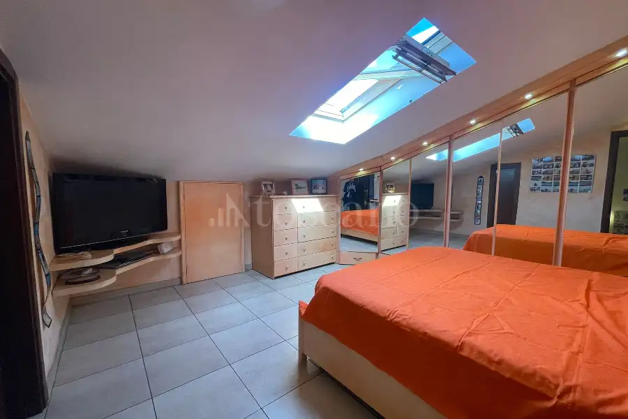 Villa Plurifamiliare in vendita di 160 mq a €359.000 (rif. 9/2026)
