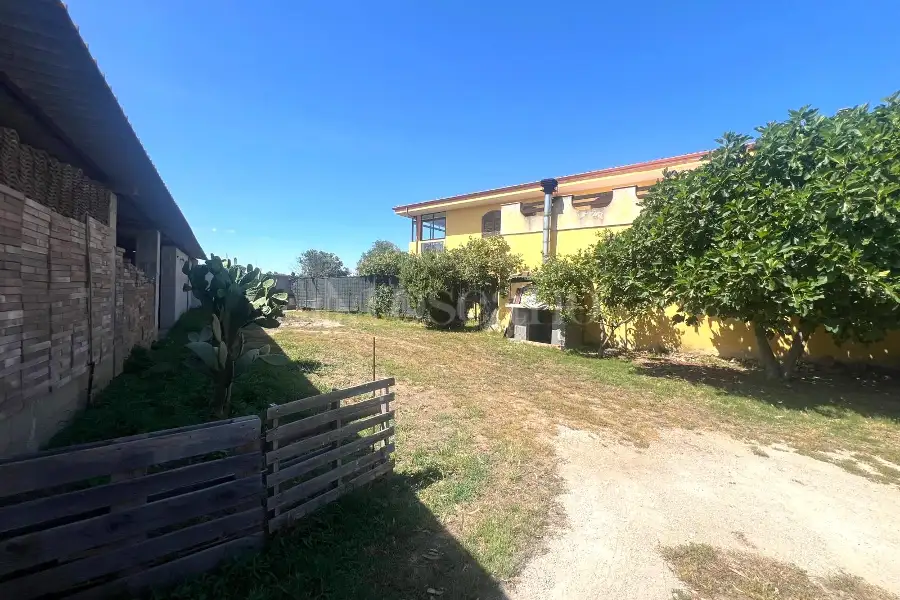 Casa in vendita di 680 mq a €1.050.000 (rif. 43/2025)