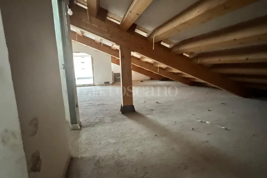 Villa in vendita di 420 mq a €380.000 (rif. 87/2024)