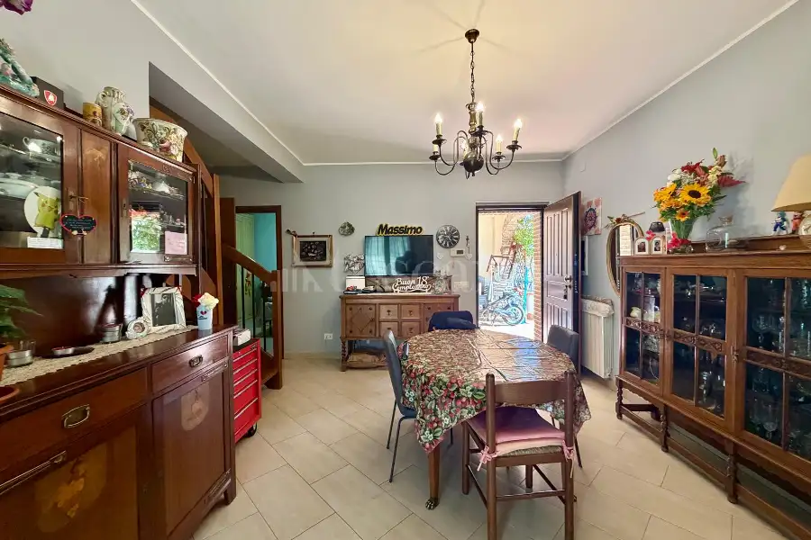Villa Plurifamiliare in vendita di 130 mq a €255.000 (rif. 31/2026)