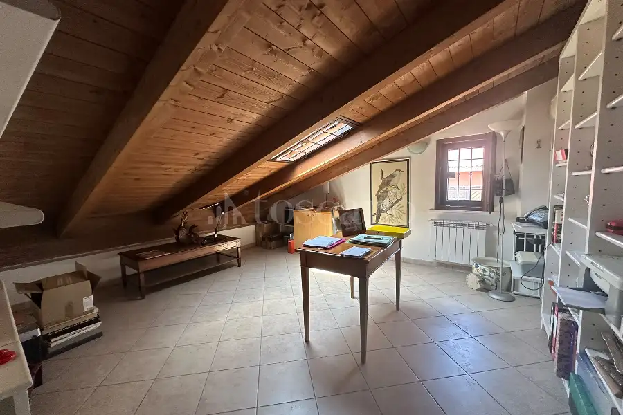 Villa Plurifamiliare in vendita di 140 mq a €305.000 (rif. 53/2026)