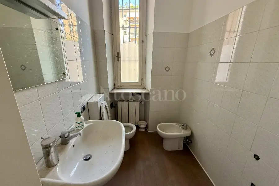 Ufficio in affitto di 130 mq a €1.500 (rif. 24/2025)