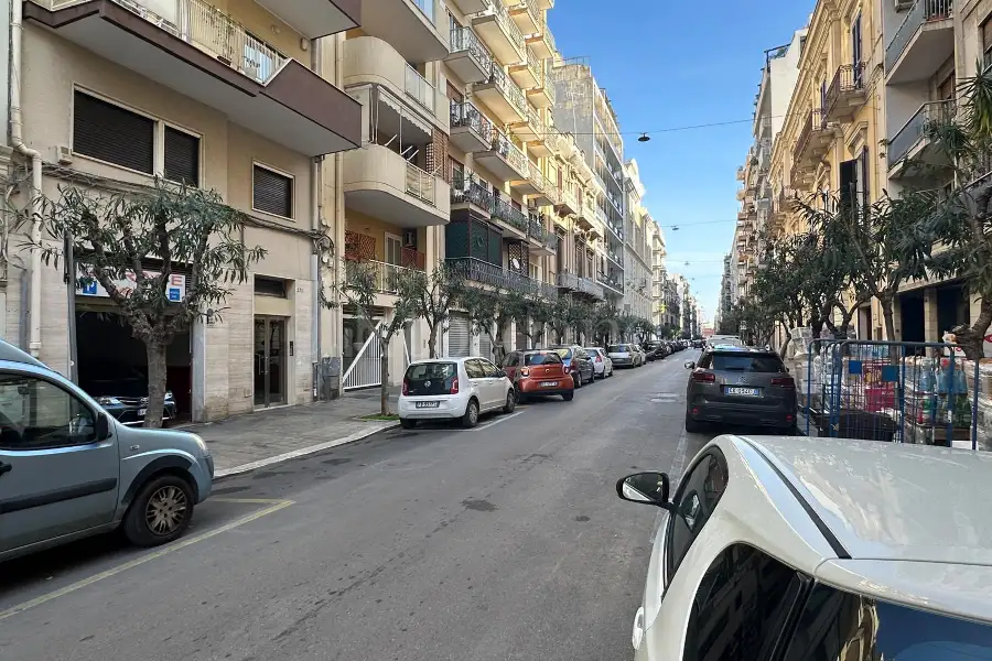 Negozio in vendita di 620 mq a €620.000 (rif. 85/2025)