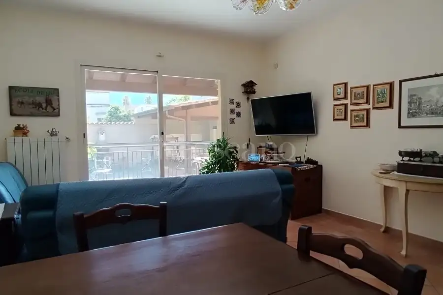 Villa in vendita di 340 mq a €650.000 (rif. 41/2026)