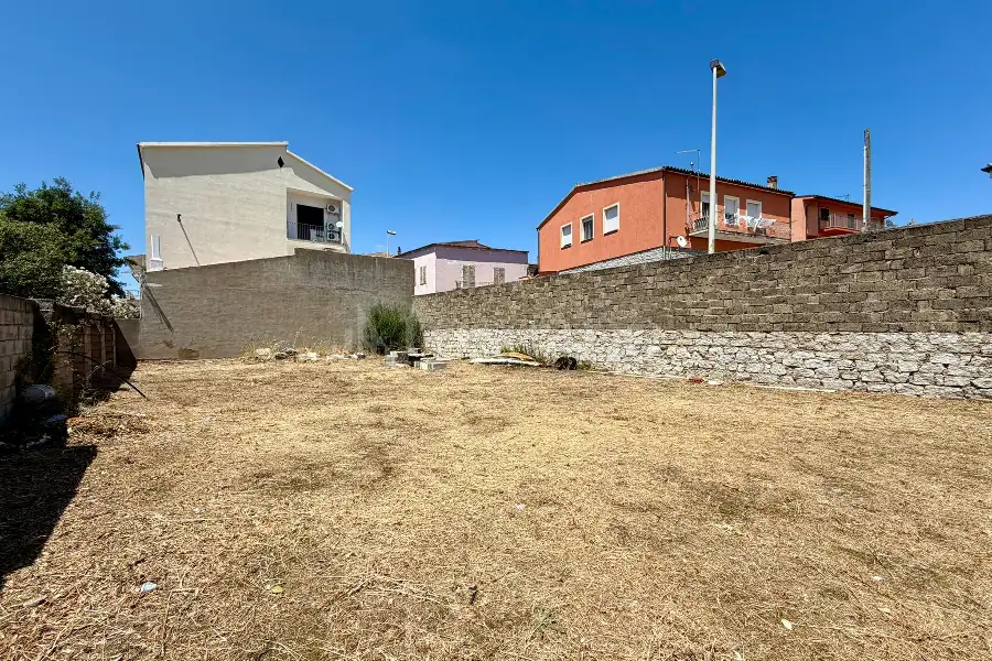 Edificabile Residenziali in vendita di 334 mq a €65.000 (rif. 43/2026)