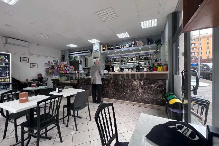 Negozio in vendita di 52 mq a €419.000 (rif. 6/2026)