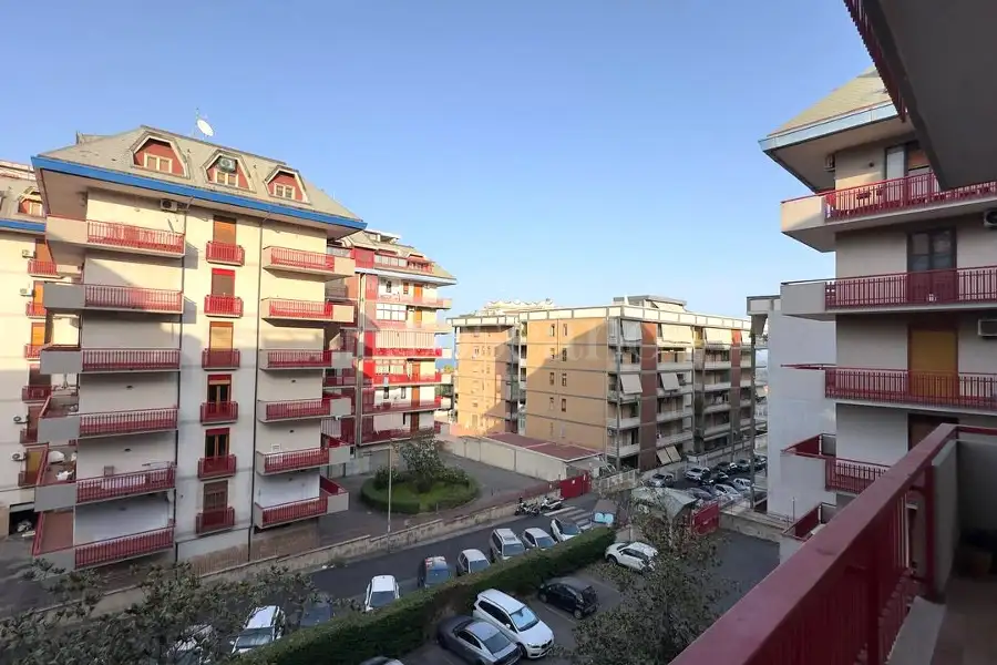 Casa in affitto di 150 mq a €890 (rif. 151/2026)