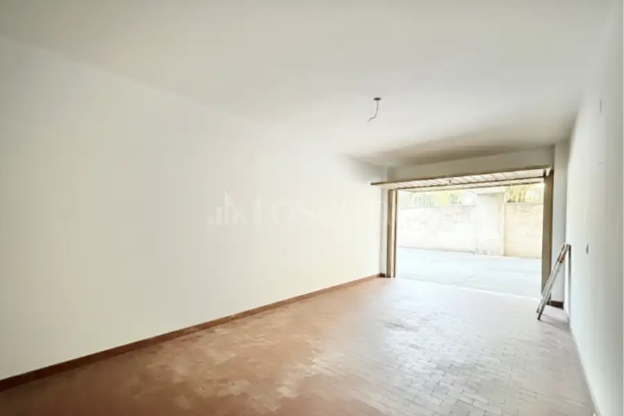 Box in vendita di 20 mq a €19.000 (rif. 6/2026)