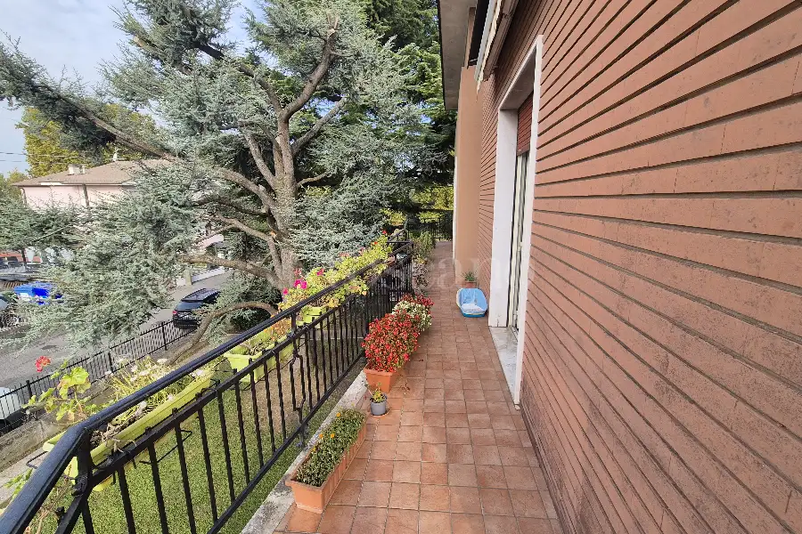 Villa Plurifamiliare in vendita di 350 mq a €750.000 (rif. 38/2025)