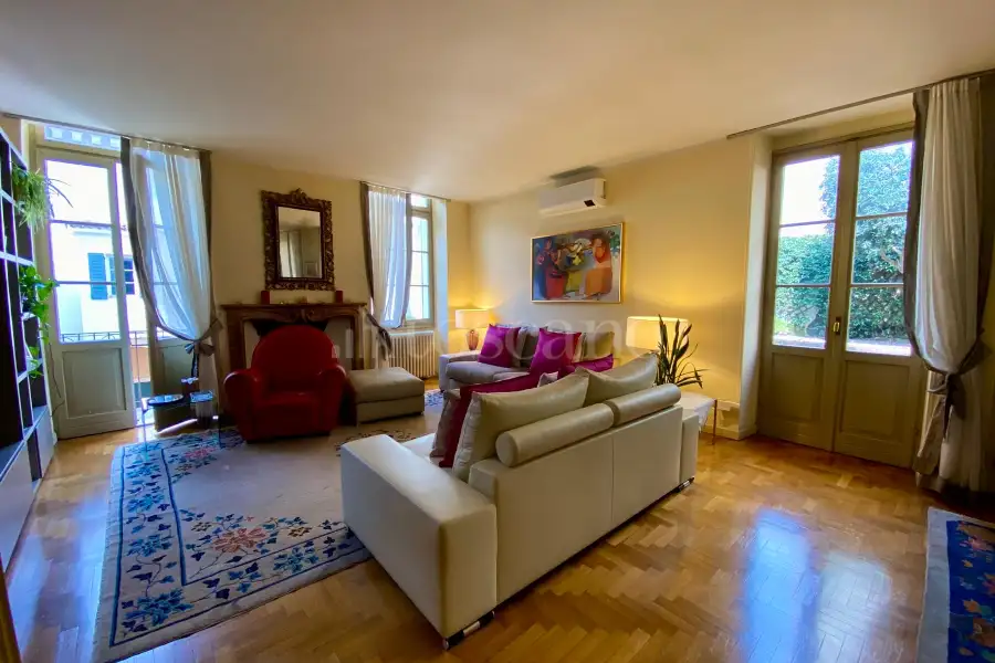 Casa in vendita di 190 mq a €800.000 (rif. 9/2026)