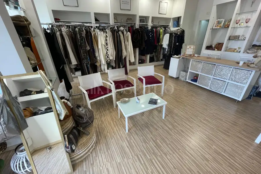 Negozio in vendita di 74 mq a €99.000 (rif. 150/2025)