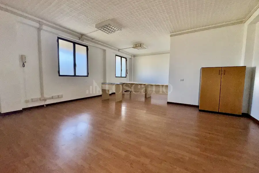Ufficio in affitto di 78 mq a €1.000 (rif. 50/2025)