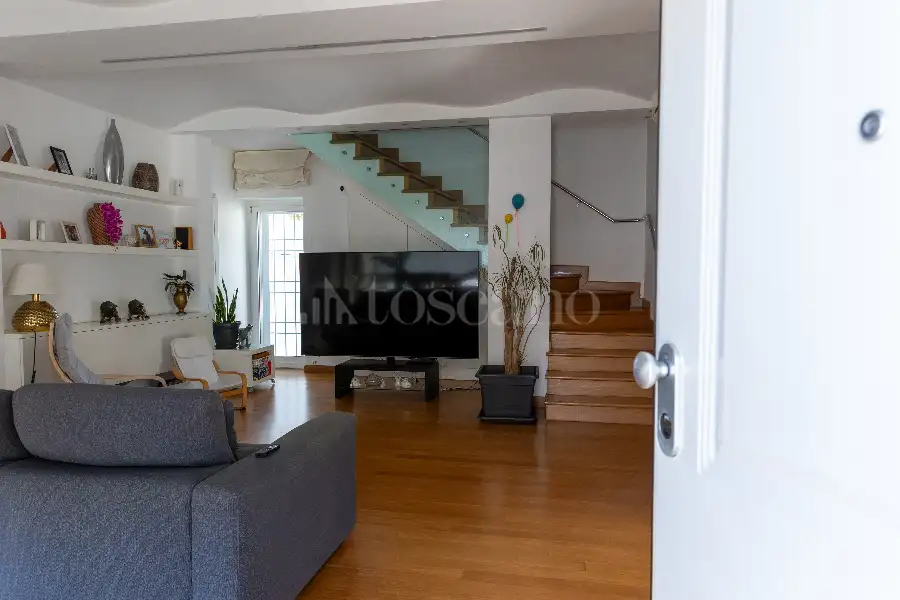 Villino a Schiera in vendita di 216 mq a €779.000 (rif. 114/2025)