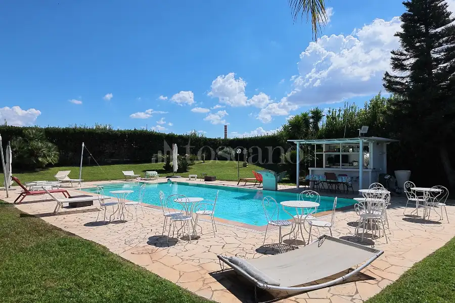 Casa Indipendente in vendita di 250 mq a €879.000 (rif. 203/2026)