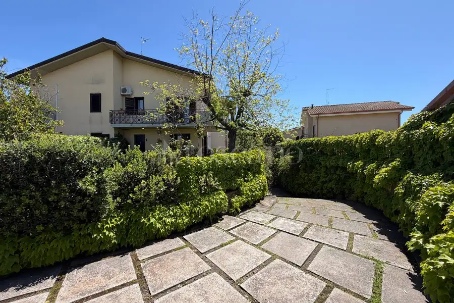 Villa in vendita di 250 mq a €595.000 (rif. 68/2026)