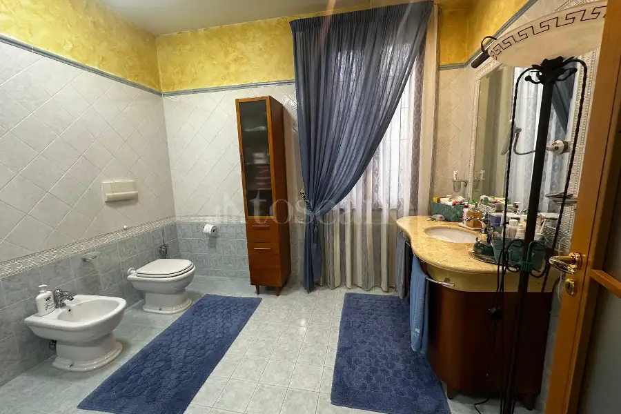 Casa Indipendente in vendita di 250 mq a €250.000 (rif. 92/2026)