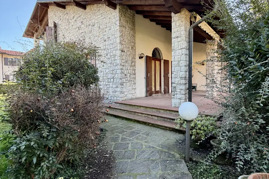 Villa in vendita di 400 mq a €870.000 (rif. 13/2026)
