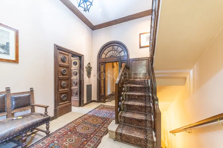 Villa in vendita di 750 mq a €1.950.000 (rif. 53/2026)